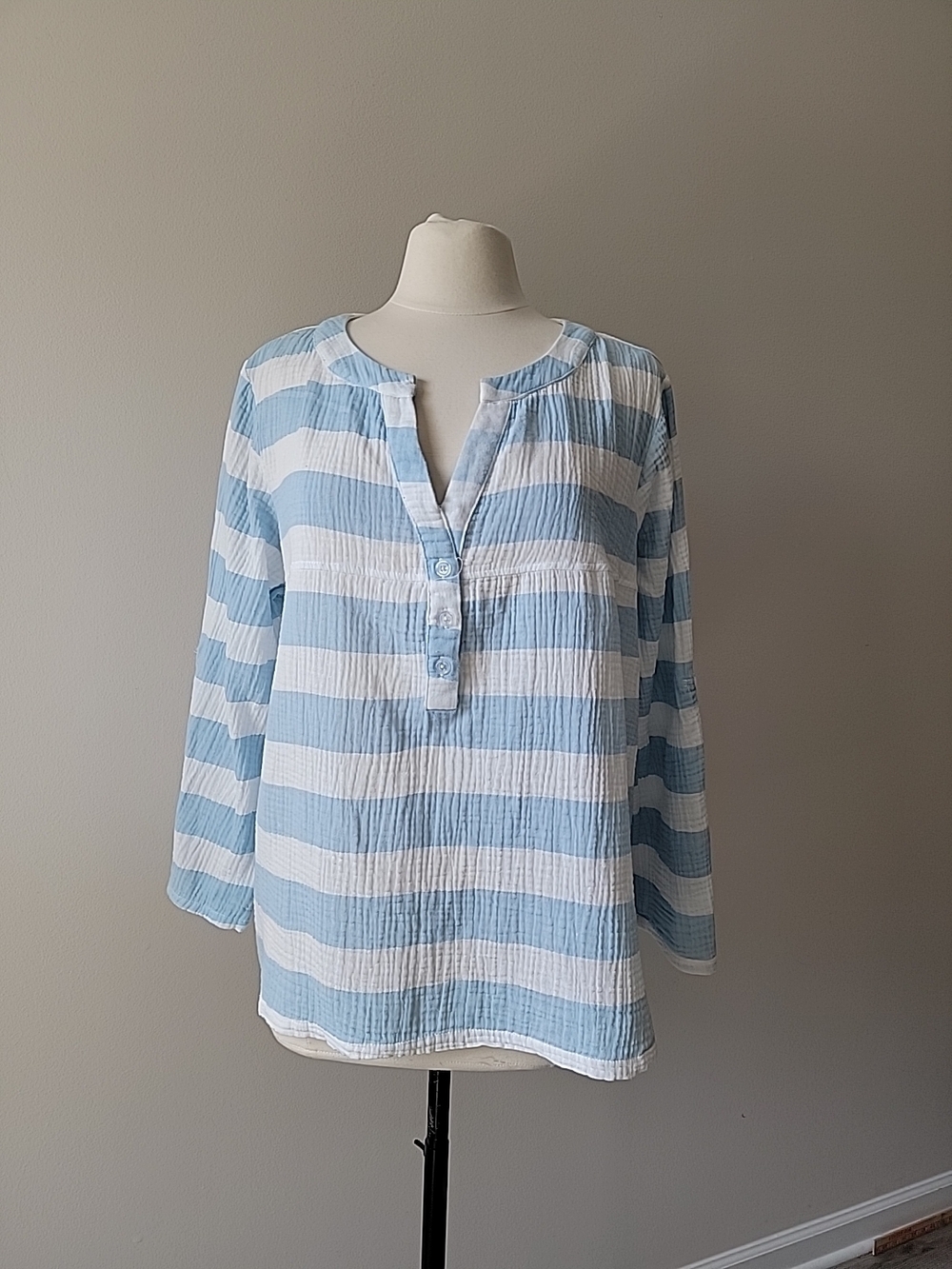 Kaktus Light Blue and White Striped Button-Placket Tunic Size XL EUC